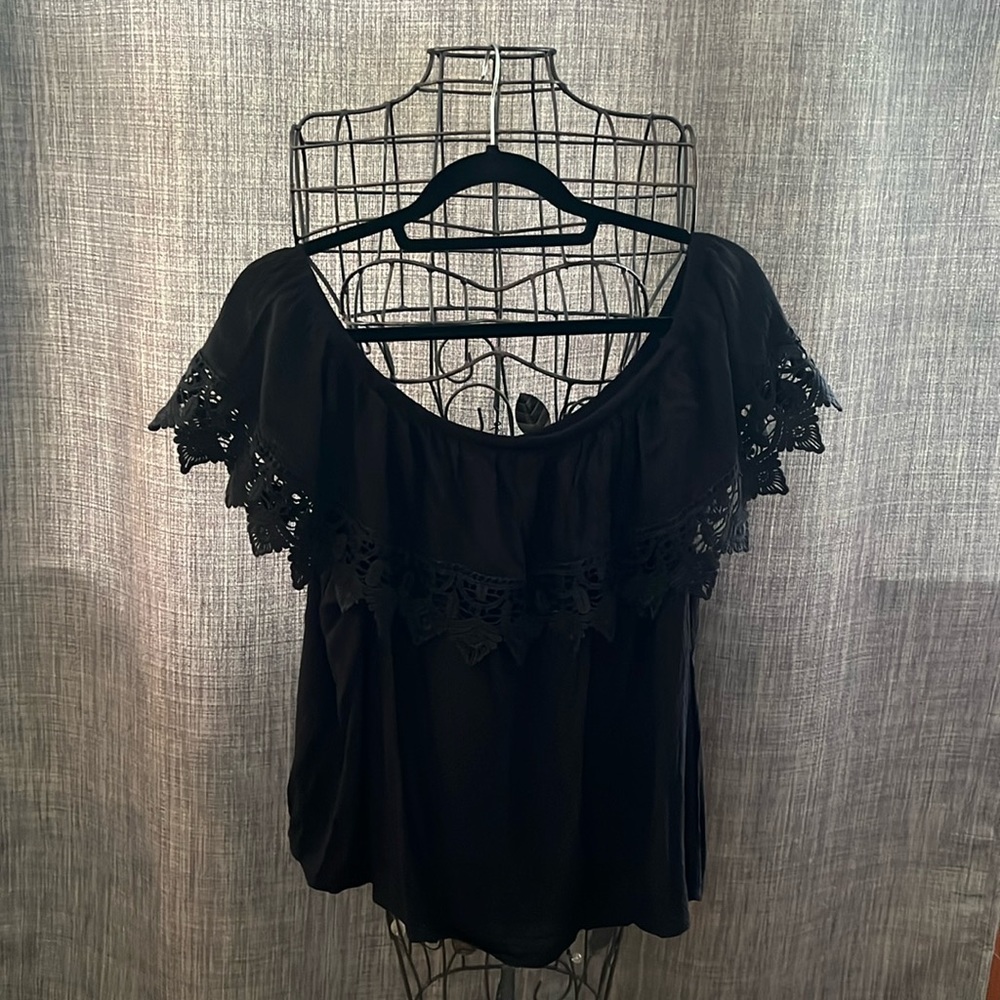Ambiance Black Off Shoulder Blouse - size 2x Brand New!